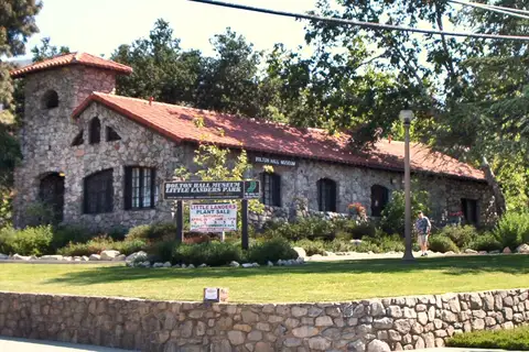 Bolton Hall, Los Angeles