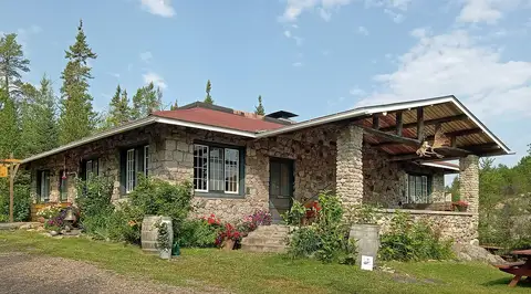Chik Wauk Lodge, Cook County