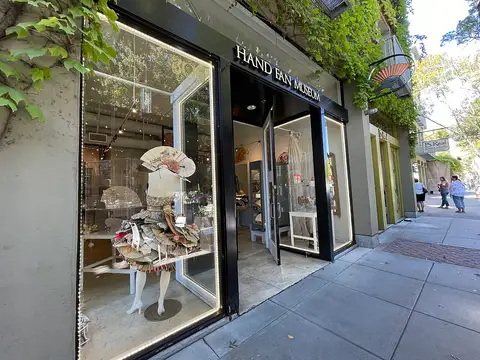 Hand Fan Museum, California