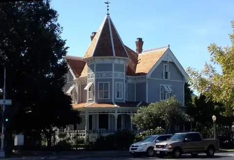 Meux Home Museum, Fresno