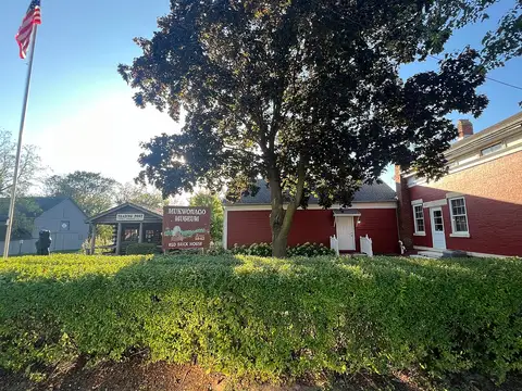 Mukwonago Historical Society - Red Brick Museum, Mukwonago
