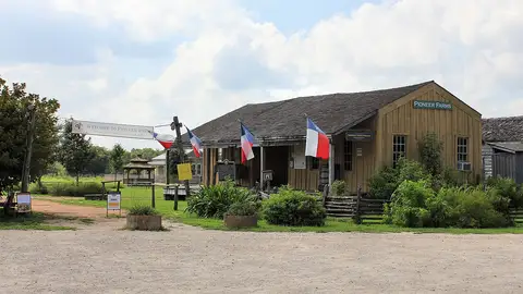 Pioneer Farms, Austin