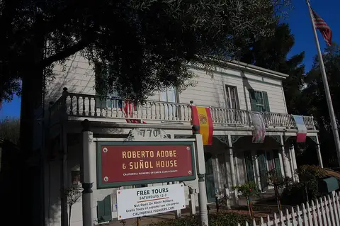 Roberto Adobe & Suñol House, San Jose