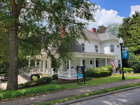 Seven Springs Museum at the Historic Bodiford House, Powder Springs