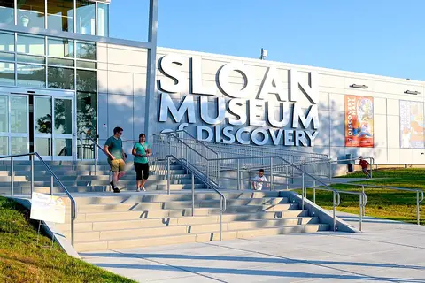 Sloan Museum, Flint