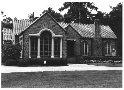 Snyder Memorial Museum and Creative Arts Center, Bastrop