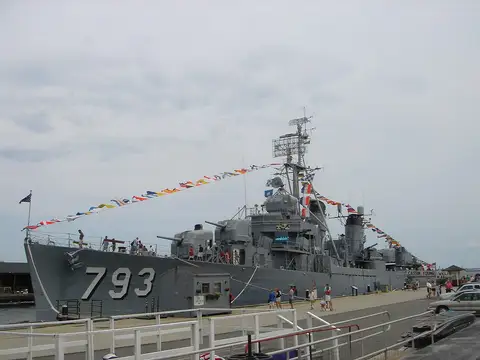 USS Cassin Young, Boston