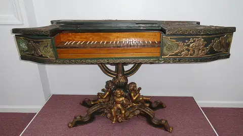 Virginia Musical Museum, Lightfoot