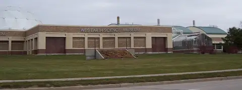 Weis Earth Science Museum, Menasha