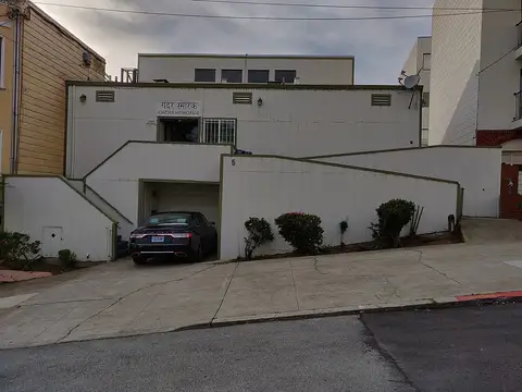 Yugantar Ashram, San Francisco
